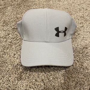 Under Armour fitted hat